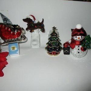 Bath & Body Works Set Bundle of 4 Christmas Wallflower plug ins All NWT Free SHP